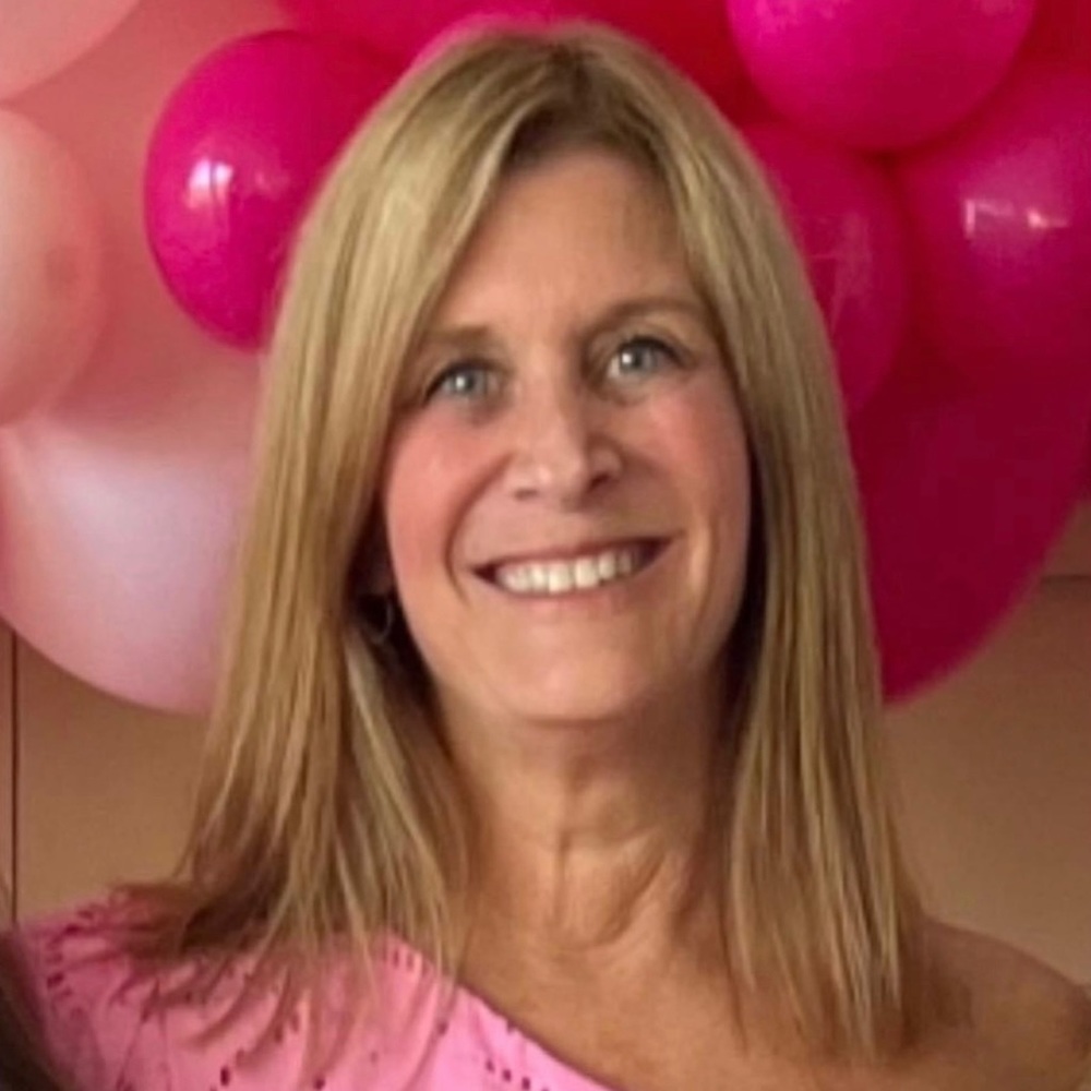 Meet your Posher, Elise